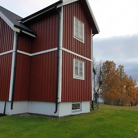 Fjaellnaera Stuga Pa Bondgard Jarpen Exterior photo